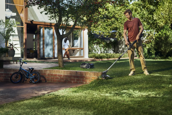 Kit Recortadora Husqvarna Aspire T28 + Bater�a 4,0 Ah y Cargador