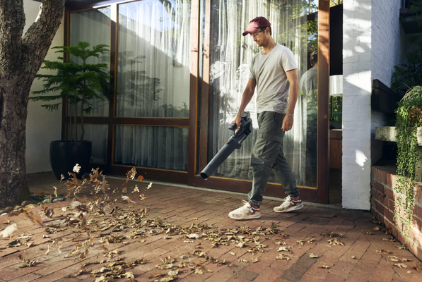 Kit Soplador Husqvarna aspire B8X+ Bateria 4,0 Ah y Cargador 18V