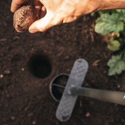 Plantador Vertical de Bulbos Ergo Fiskars